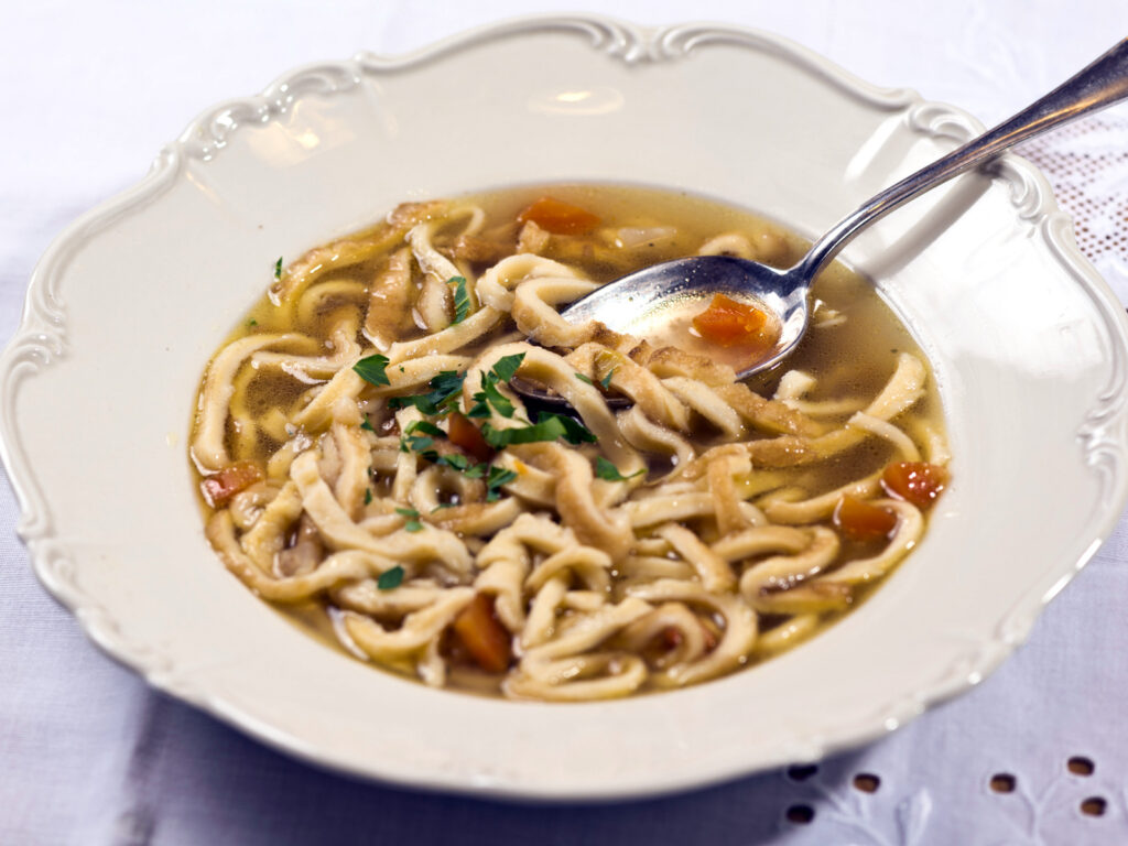 Pfannkuchensuppe