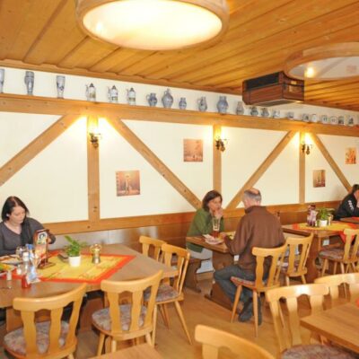 Opel`s Sonnenhof - Wirtshaus im Grünen, Bindlach