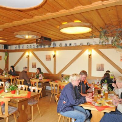 Opel`s Sonnenhof - Wirtshaus im Grünen, Bindlach