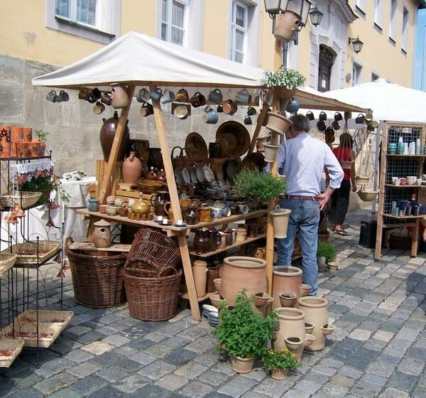 Creußen: zum Töpfermarkt und ins Krügemuseum