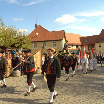 Effeltrich: Georgiritt und Georgiprozession