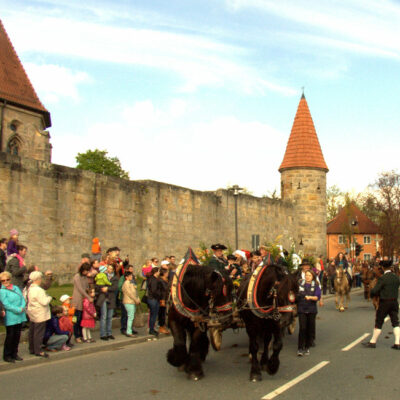 Effeltrich: Georgiritt und Georgiprozession