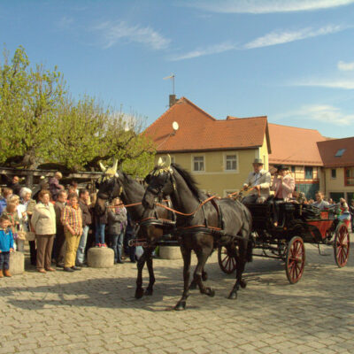 Effeltrich: Georgiritt und Georgiprozession