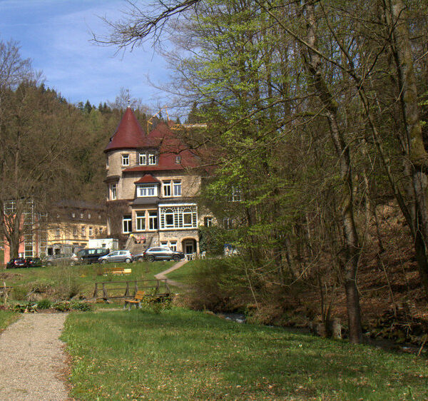 Goldene Adlerhütte: Naturlehrpfad und bergbaukundlicher Lehrpfad im Kosertal