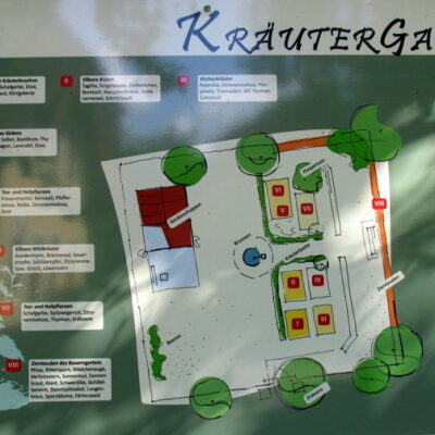 Mannsgereuth: Besuch im Kräutergarten