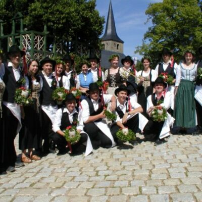 Peesten: Zur Lindenkirchweih mit Tanz auf der Linde