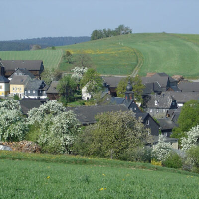 Steinbach an der Haide: Besuch im Pflanzgarten auf dem Dorfplatz