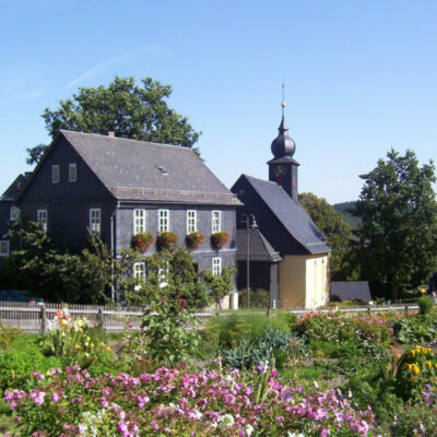 Steinbach an der Haide: Besuch im Pflanzgarten auf dem Dorfplatz