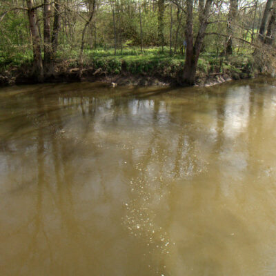 Steinenhausen (Kulmbach): Mainzusammenfluss und Schloss Steinenhausen