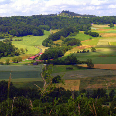 Uetzing: Ins Land der Nüsse