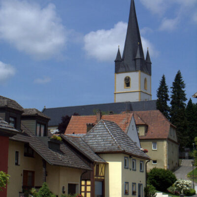 Uetzing: Ins Land der Nüsse